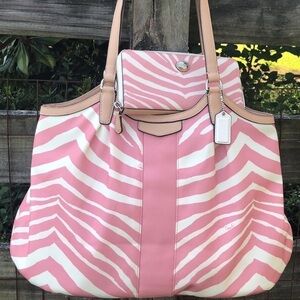 24022 Coach Pink White Zebra Devin Bag Wallet Set